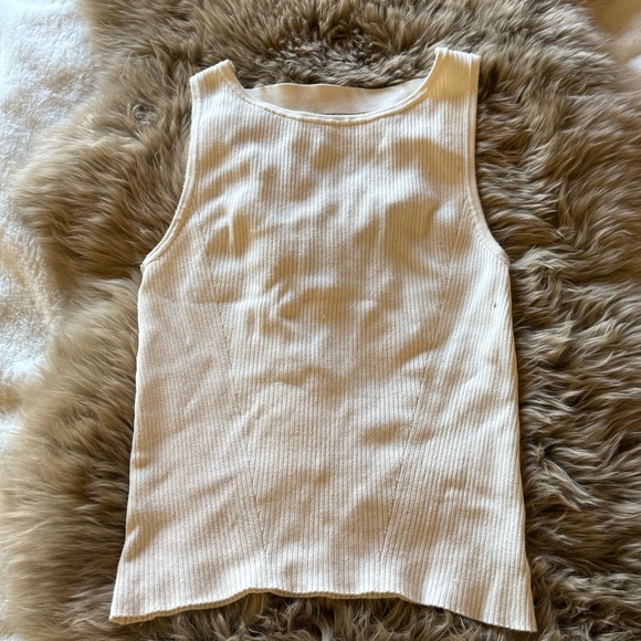 Bebe Sweater Tank w Open Back - Picture 2 of 4